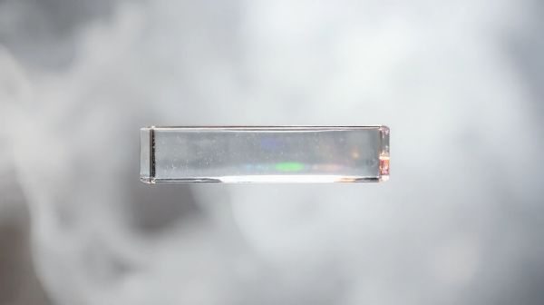 Idées créatives pour intégrer des bares transparents dans vos œuvres